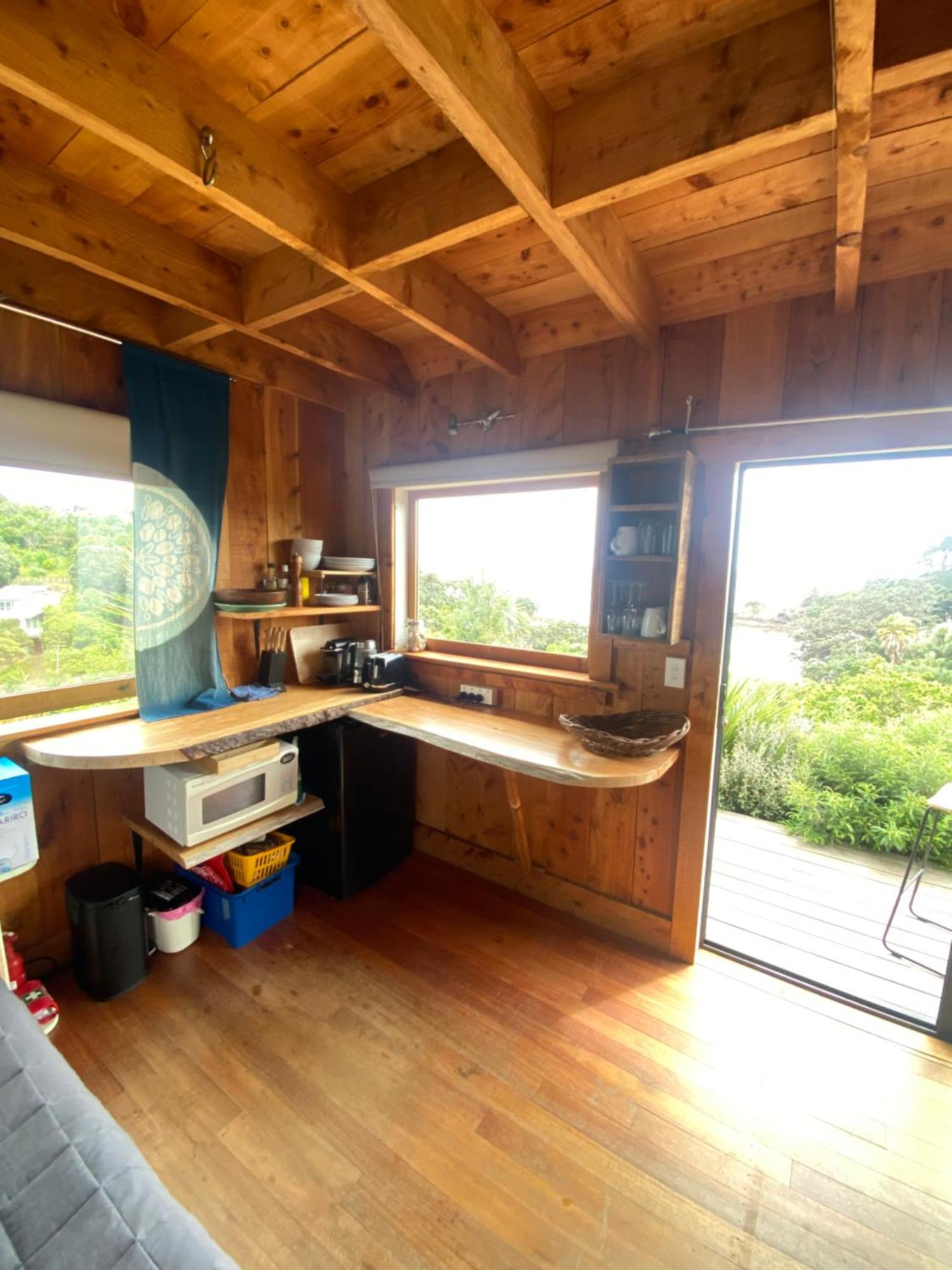 Kereru Cabin - Spectacular Seaviews, Rustic, Glamping Eco Adventure Palm Beach Exterior photo